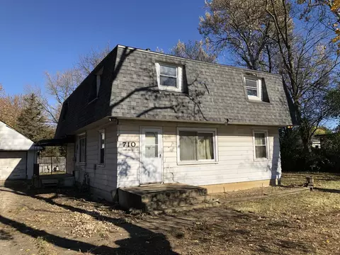 710 Bruce Rd, Lockport, IL 60441