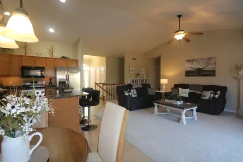 2915 Benson Ln, Normal, IL 61761 photo 5