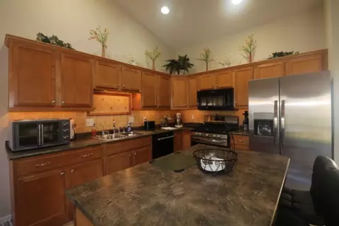 2915 Benson Ln, Normal, IL 61761 photo 4