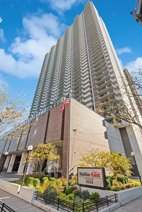 6033 N Sheridan Rd #30D, Chicago, IL 60660