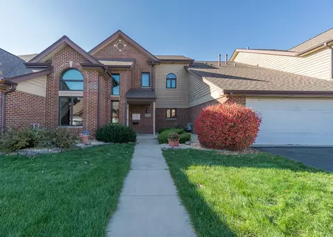10820 Kathleen Ct #A, Palos Hills, IL 60465