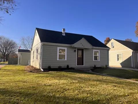 954 S 6th Ave, La Grange, IL 60525