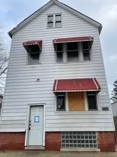 8455 S Escanaba Ave, Chicago, IL 60617