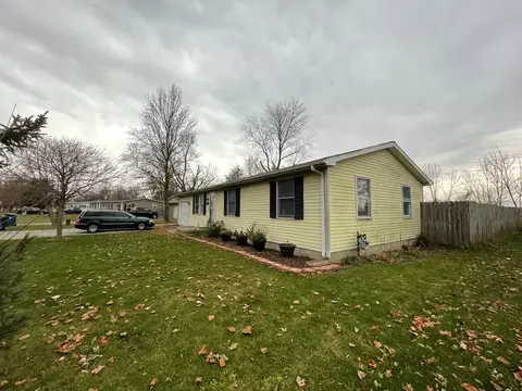 803 N Schluter St, Thomasboro, IL 61878