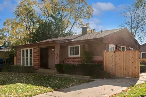 677 N Green Dr, Wheeling, IL 60090