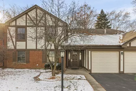 376 Southbury Ct #C2, Schaumburg, IL 60193