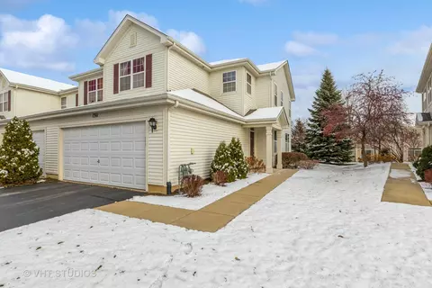 1361 Remington Dr, Volo, IL 60020