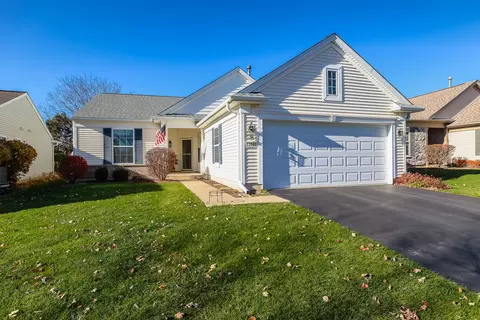 12293 Arlington Dr, Huntley, IL 60142