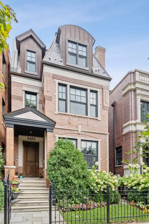 3455 N Greenview Ave, Chicago, IL 60657