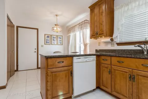 21044 W Hazelnut Ln W, Plainfield, IL 60544 photo 4