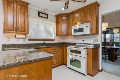 21044 W Hazelnut Ln W, Plainfield, IL 60544 photo 3