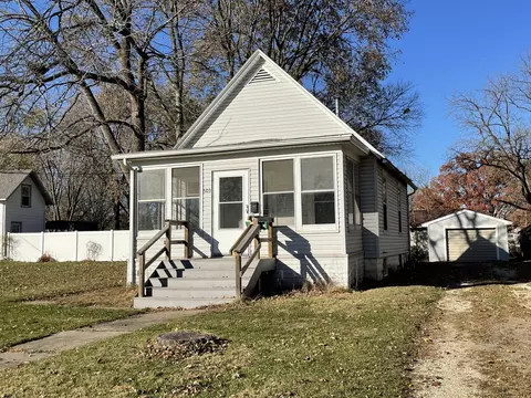 603 Dixon Ave, Rock Falls, IL 61071
