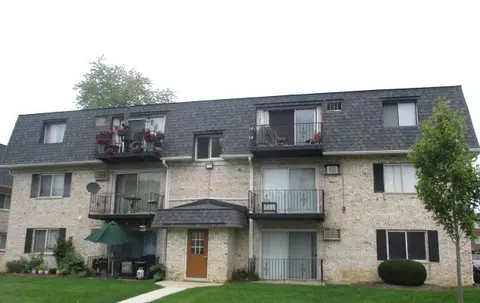 1305 N Baldwin Ct #1D, Palatine, IL 60074