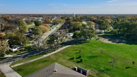 View/Area - 14736 Langley Ave, Dolton, IL 60419 photo 3 of 4
