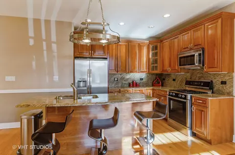 540 E 45th St #1S, Chicago, IL 60653 photo 4
