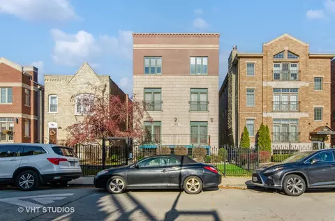 540 E 45th St #1S, Chicago, IL 60653