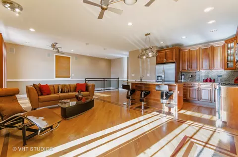 540 E 45th St #1S, Chicago, IL 60653 photo 3