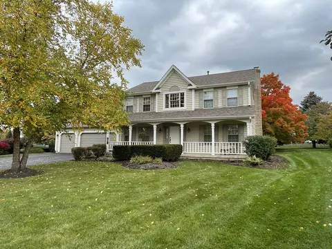 267 Big Terra Ln, Gurnee, IL 60031