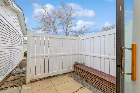 1557 Cornell Pl, Hoffman Estates, IL 60169 photo 11