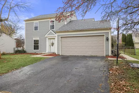 1475 Farrington Ln, Aurora, IL 60504