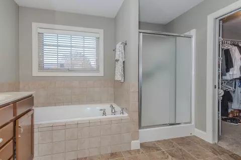 809 Witten Woods Dr, Bloomington, IL 61704 photo 33