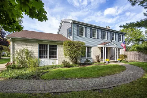 2800 Shannon Rd, Northbrook, IL 60062