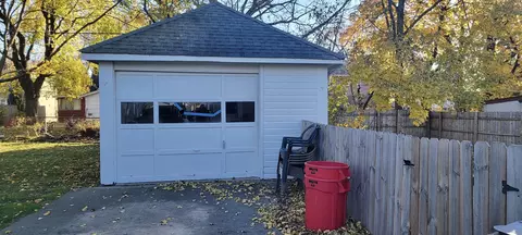 633 Chester Ave, Elgin, IL 60120 photo 28
