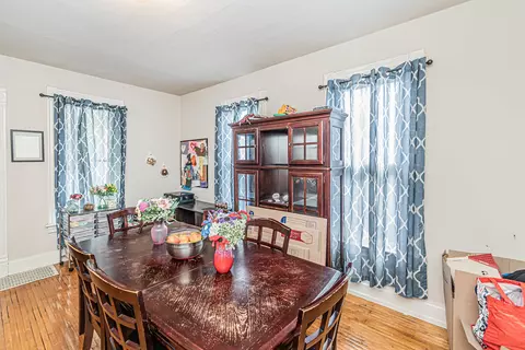 633 Chester Ave, Elgin, IL 60120 photo 10