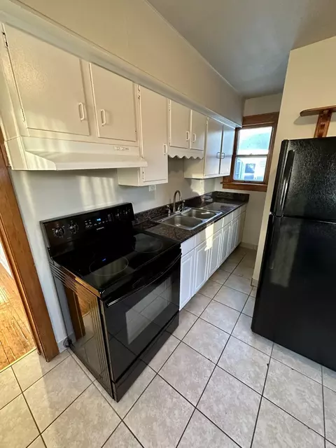 633 Chester Ave, Elgin, IL 60120 photo 12