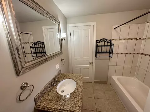 633 Chester Ave, Elgin, IL 60120 photo 15