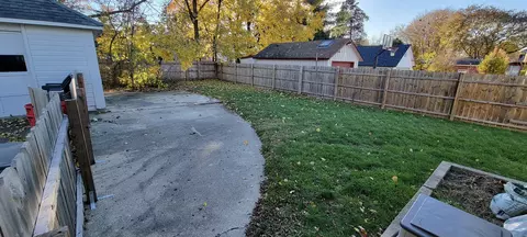 633 Chester Ave, Elgin, IL 60120 photo 24