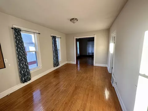 633 Chester Ave, Elgin, IL 60120 photo 7