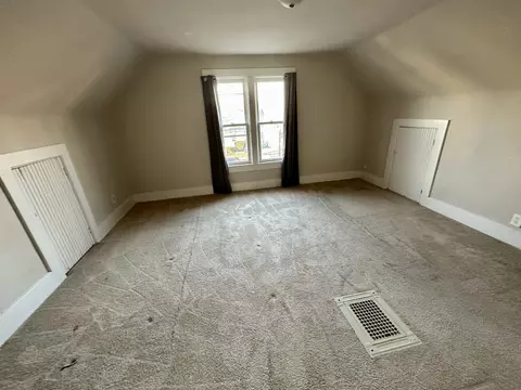 633 Chester Ave, Elgin, IL 60120 photo 21