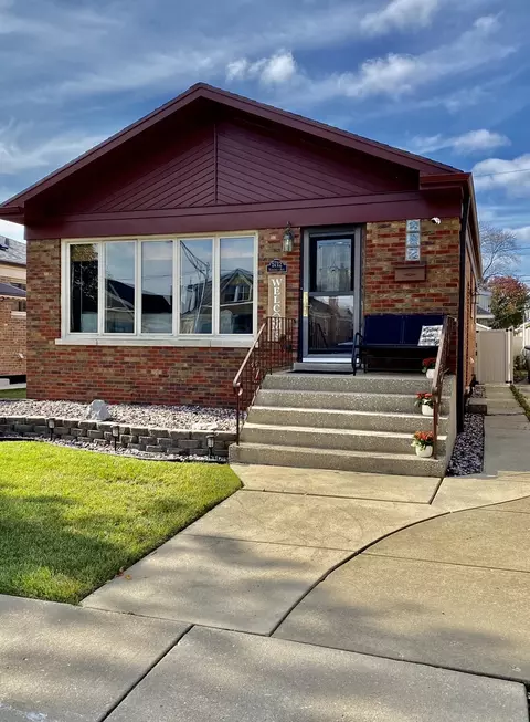 5712 S Natchez Ave, Chicago, IL 60638