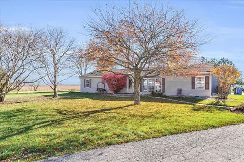 15 Cherry, Ogden, IL 61859