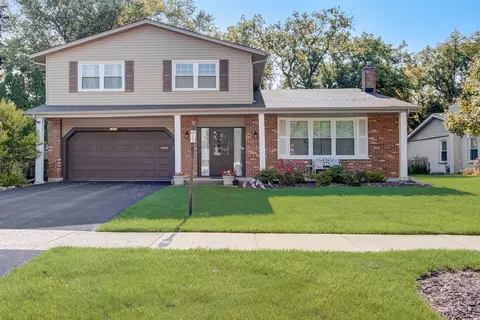 1459 N King George Ct, Palatine, IL 60067