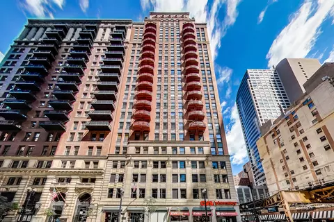208 W Washington St #1012, Chicago, IL 60606