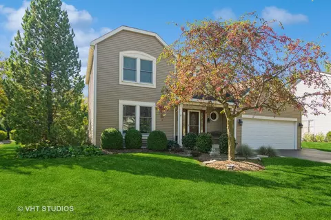 1101 Cimarron Dr, Cary, IL 60013