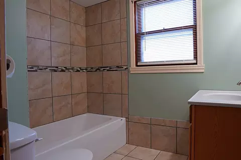 115 W James St, Forrest, IL 61741 photo 16