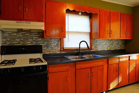 115 W James St, Forrest, IL 61741 photo 14