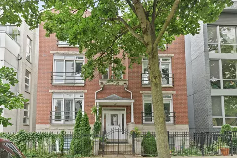 2333 N Leavitt St #3S, Chicago, IL 60647