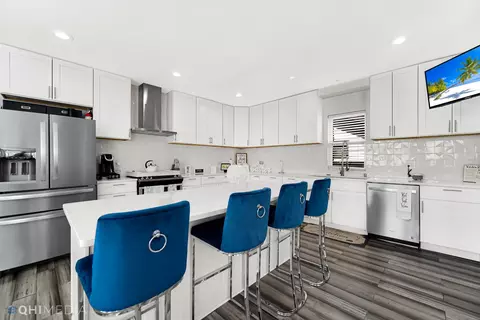 10426 S Charles St, Chicago, IL 60643 photo 6