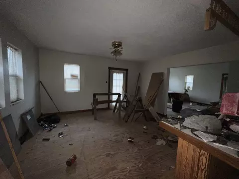 515 E Center St, Sheldon, IL 60966 photo 7