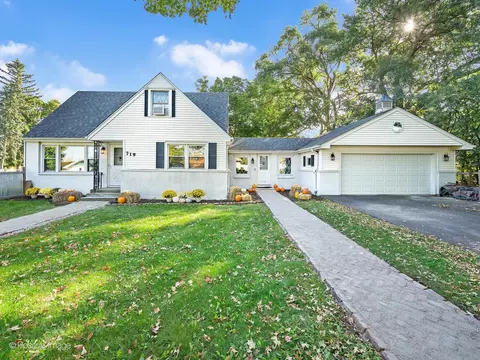 719 N Garfield St, Lombard, IL 60148