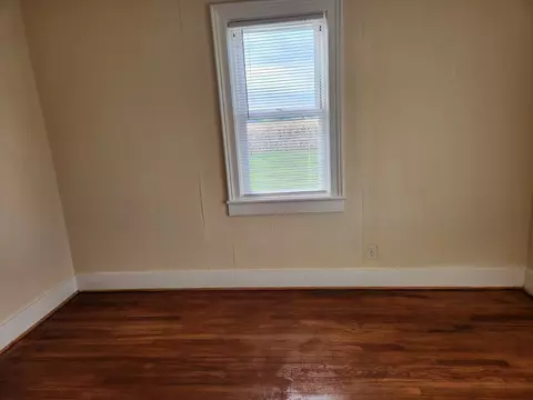 23909 Lawrence Rd, Chemung, IL 60033 photo 13
