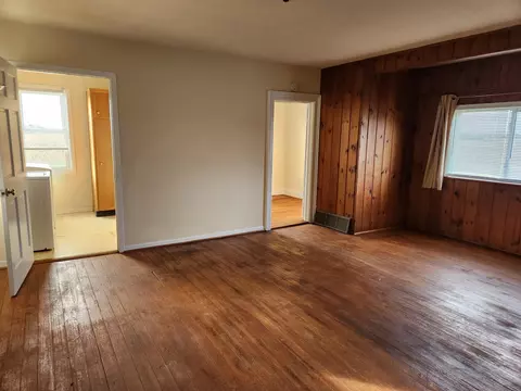 23909 Lawrence Rd, Chemung, IL 60033 photo 15