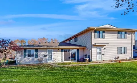 32 N Salem Dr #0, Schaumburg, IL 60194