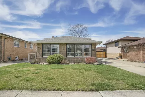 15126 University Ave, Dolton, IL 60419