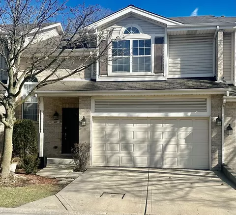 219 Jessica Dr, Wood Dale, IL 60191