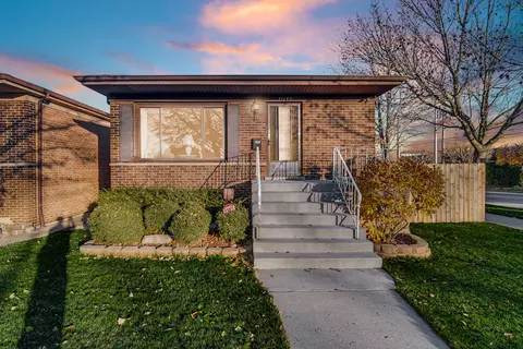 11657 S Avenue L, Chicago, IL 60617